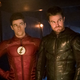 Grant Gustin, Stephen Amell (Photo: Katie Yu/The CW)